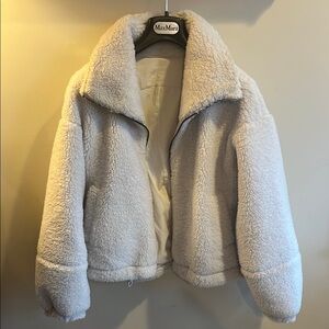 Lululemon Women's Cream Jacket
